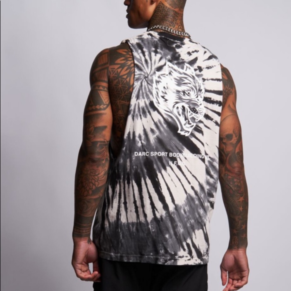 NWT darc sport tide dye bone dry muscle tank